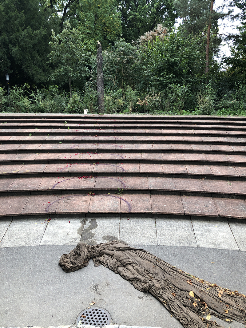 Performance von Claudia Bucher